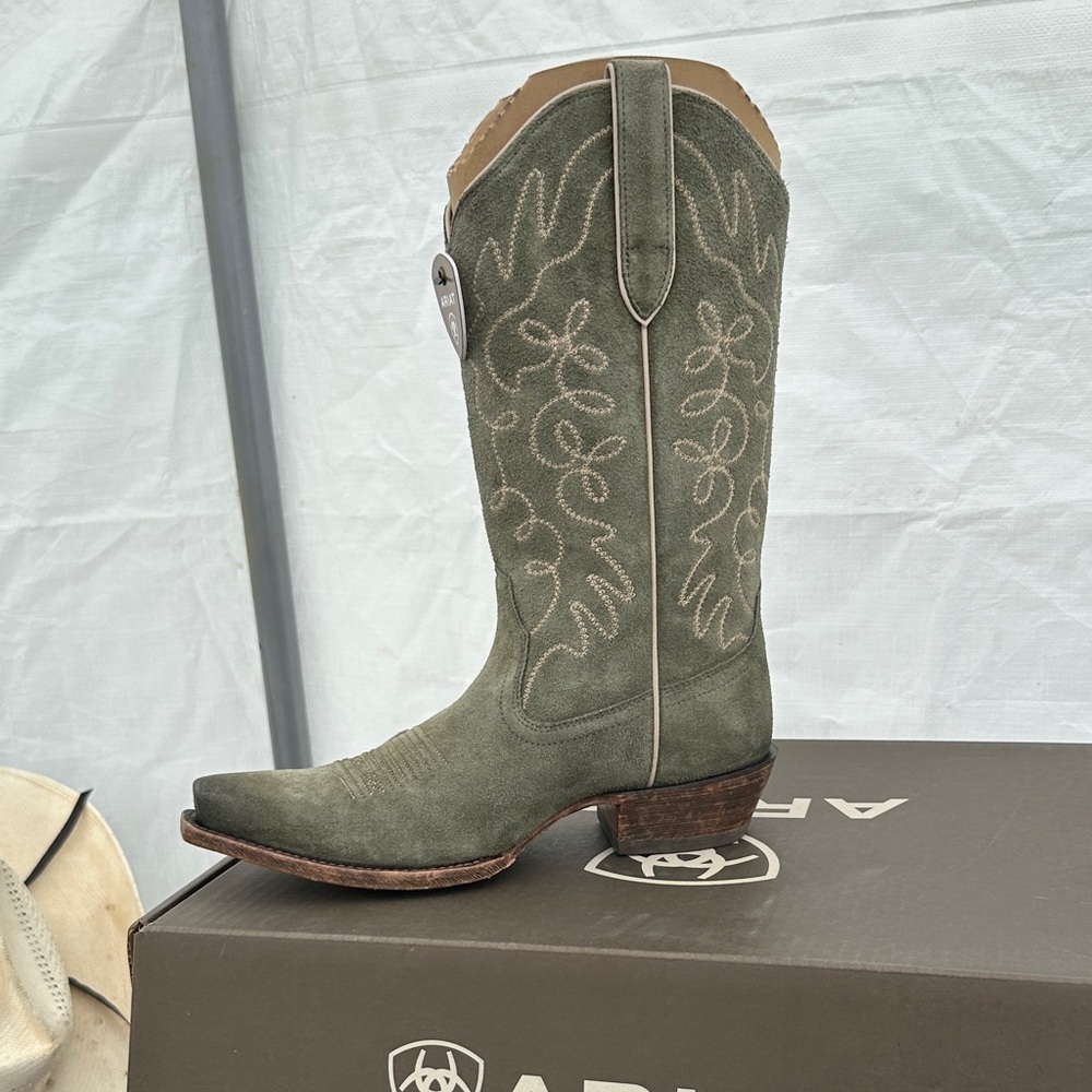 Ariat Olive Western Boots - Picture 2 of 6